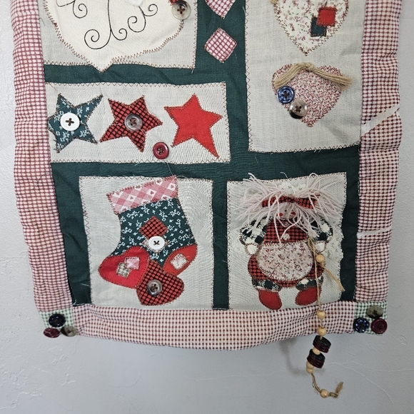 Rustic Christmas Festive Patchwork Wall Hanging Scroll Country Santa Stocking - Picture 4 of 7